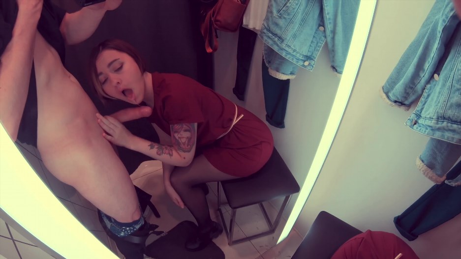SpookyBoogie – POV Sucking Your Big Cock at the Mall